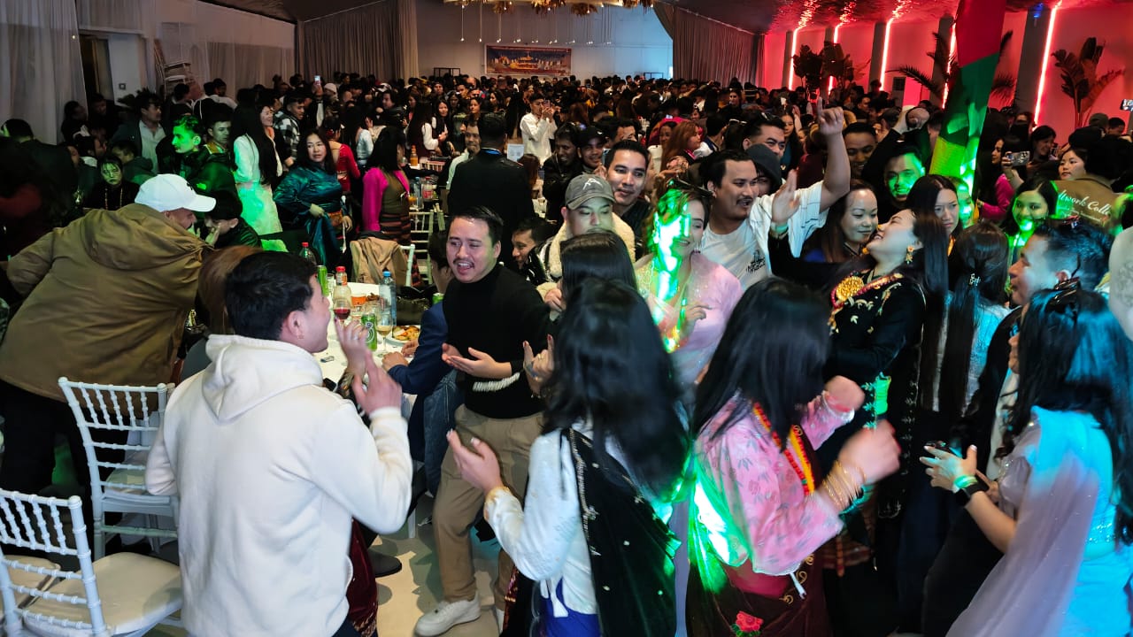 रोमानिया घेदुङको बृहत् ल्होछार कार्यक्रम सम्पन्न